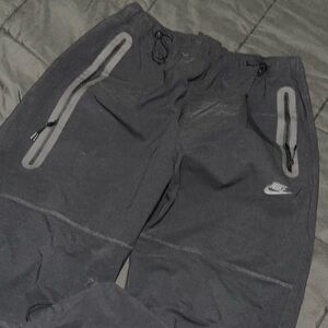 Nike Black Loose Fit, Straight zleg, Cargo Pants with Reflective Trim